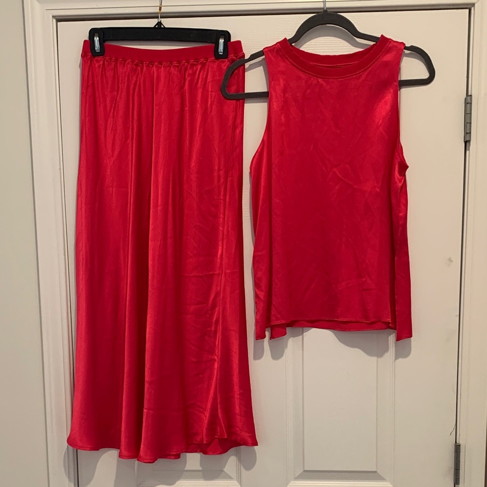 Rose & Crown Satin Skirt Set